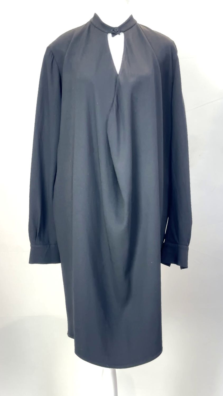 Scanlan Theodore, Black Keyhole Button Neckline L/Slv Dress, Size 12