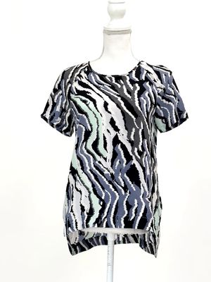 Grace, Stone/Blue/Blk/Grey Print Drop Back Hem S/Slv Silk Top, Size 2