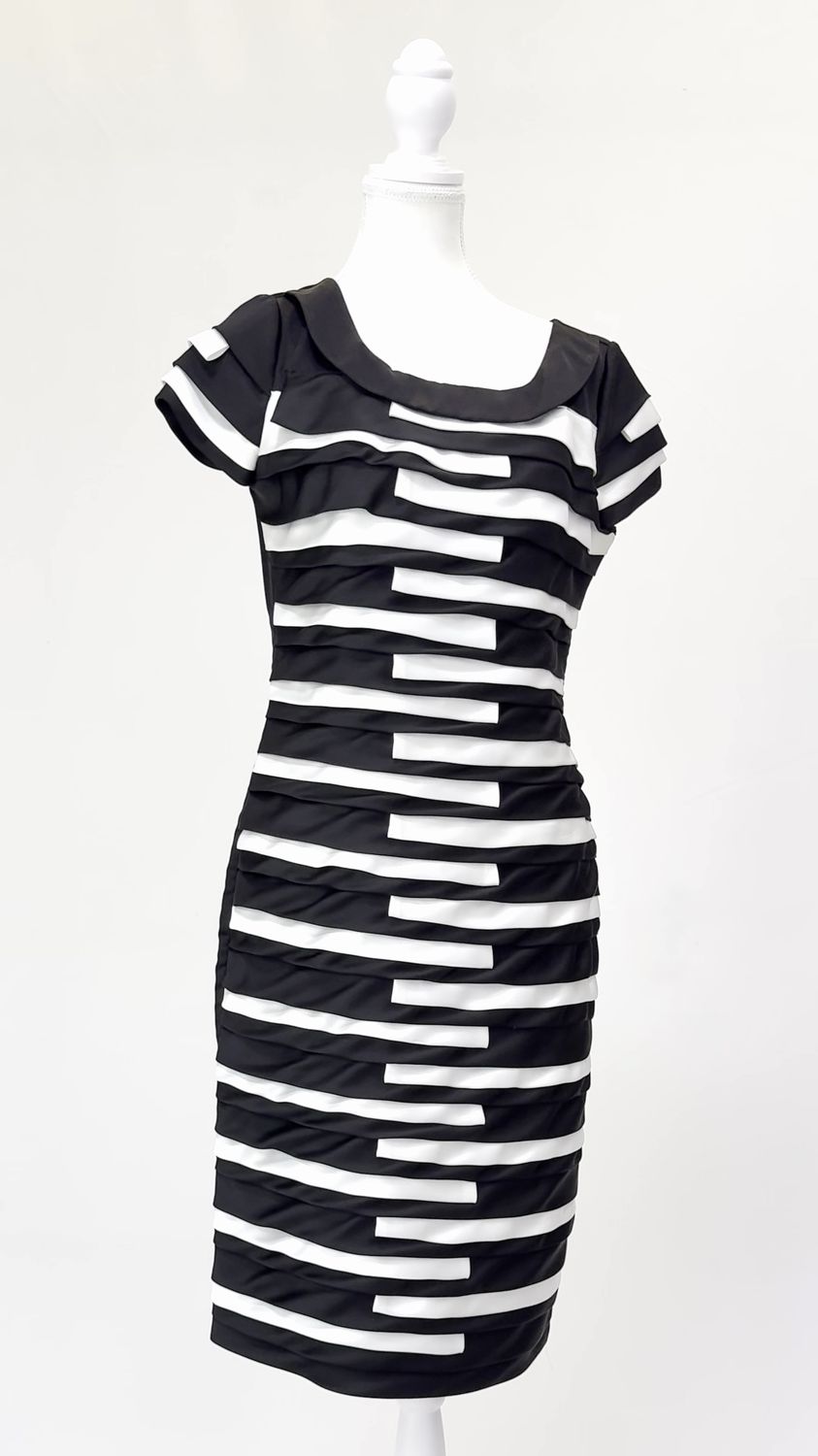 Studibaker, Black/White Layered S/Slv Midi Dress, Size 0