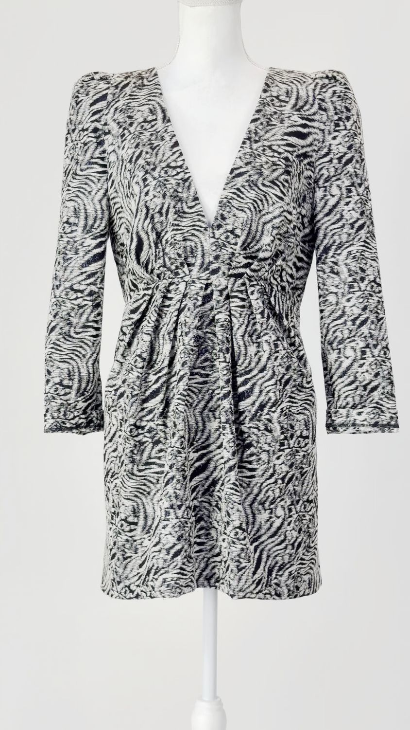 Scanlan Theodore, Black/White Shimmer Brocade Deep V-Neck Pleated L/Lsv  Dress, Size 10