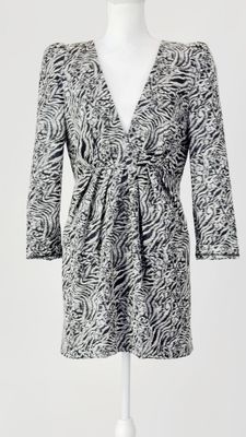 Scanlan Theodore, Black/White Shimmer Brocade Deep V-Neck Pleated L/Lsv  Dress, Size 10
