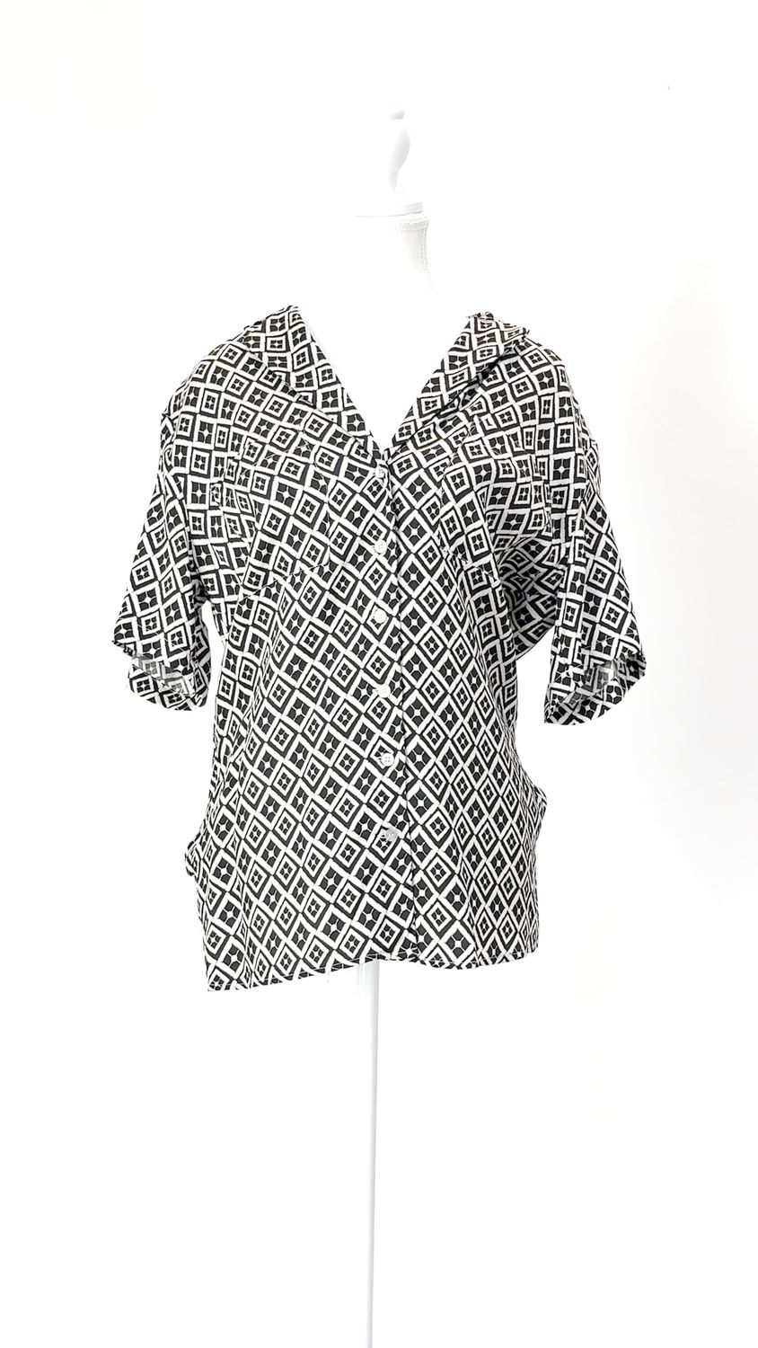 Nude Lucy, Black/Ivory Geometric Print S/Slv Shirt, Size XXS
