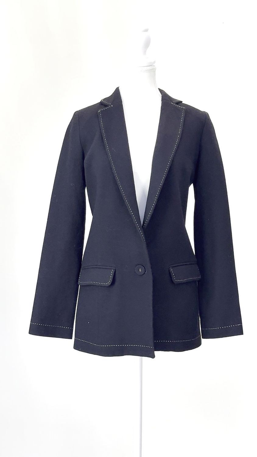Viktoria &amp; Woods, Black/White Contrast Topsitiched Flap Pkt One-Button Wool Blazer, Size 00
