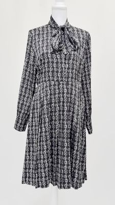 Gracia, Black/White Print Tie-Neck Button-Front Pleated L/Slv Midi Dress, Size L