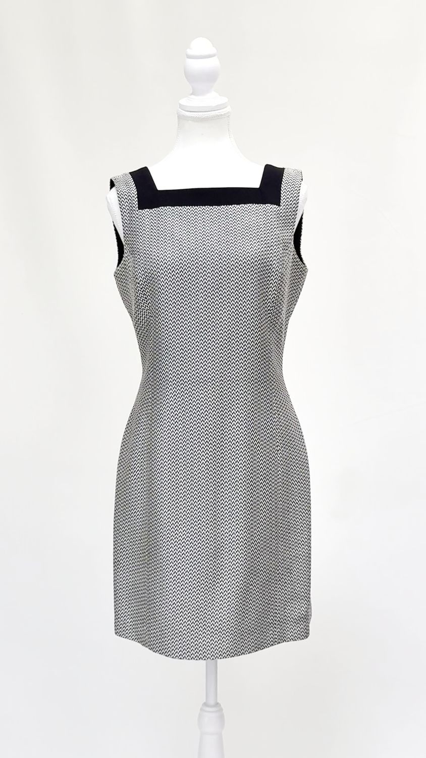 Pierucci, White/Black Vintage Textured Patterned Low Back S/Less Dress (Has Matching Jacket), Size 12
