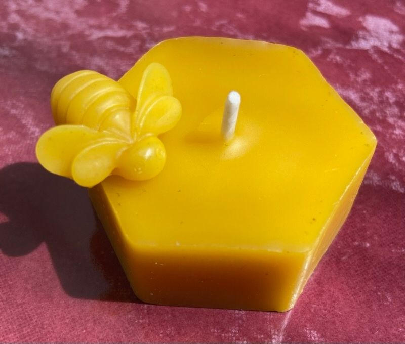 BOUGIE AVEC PETITE ABEILLE