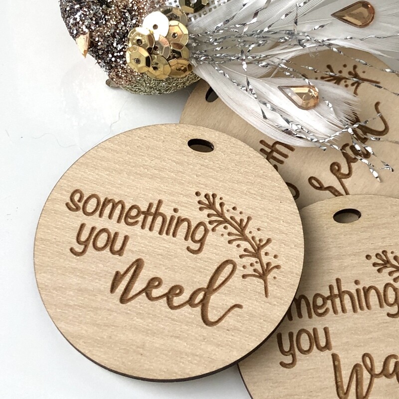 Round Christmas Need, Want, Read, Wear Tags