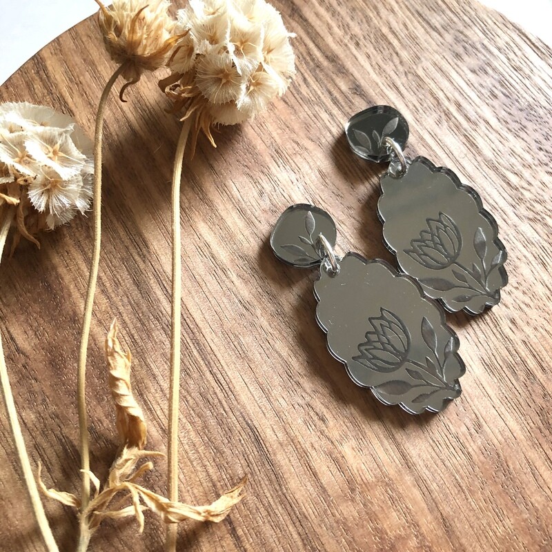Scallop mirror earrings