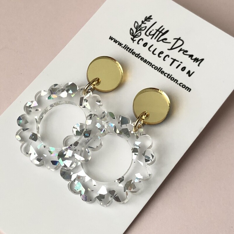 Glitter scallop circles earrings