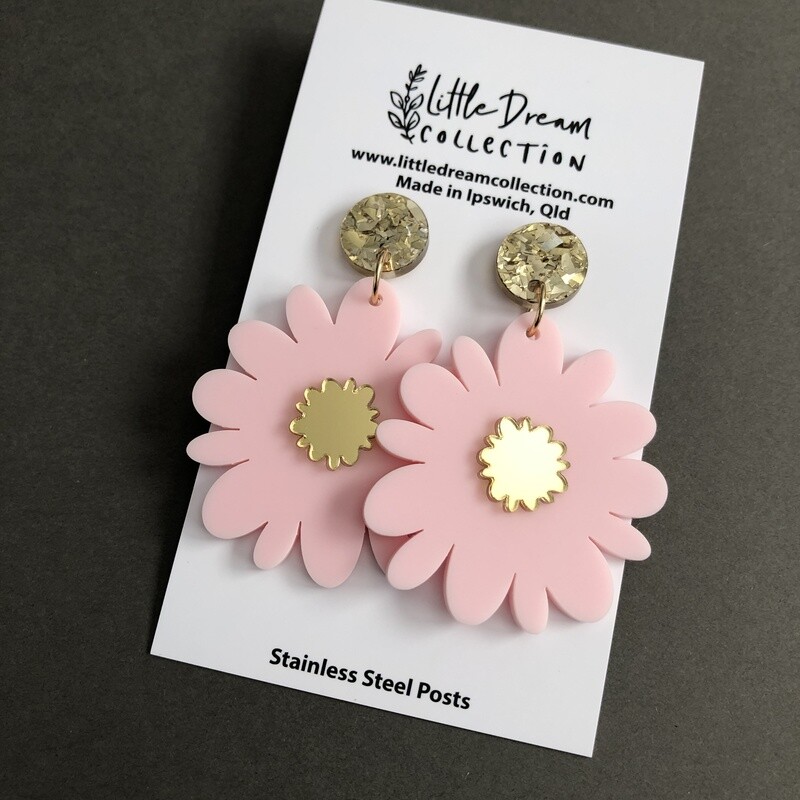 Daisies flower earrings