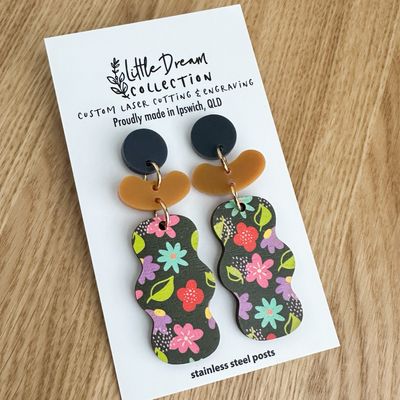 Scallop Edge flower Print dangle