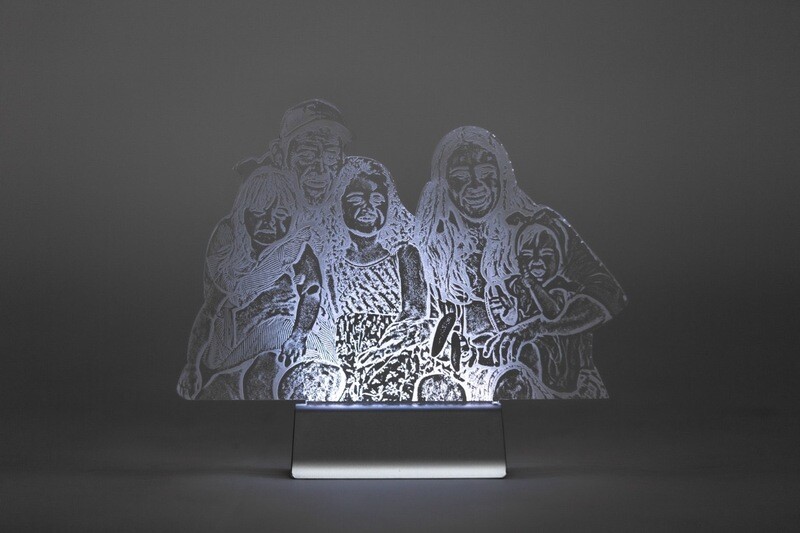 Foto En Silueta Con Luz de Colores