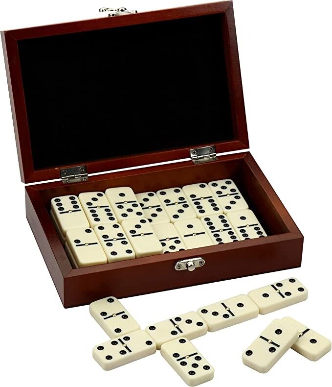 Juego de domino en caja de madera de nogal