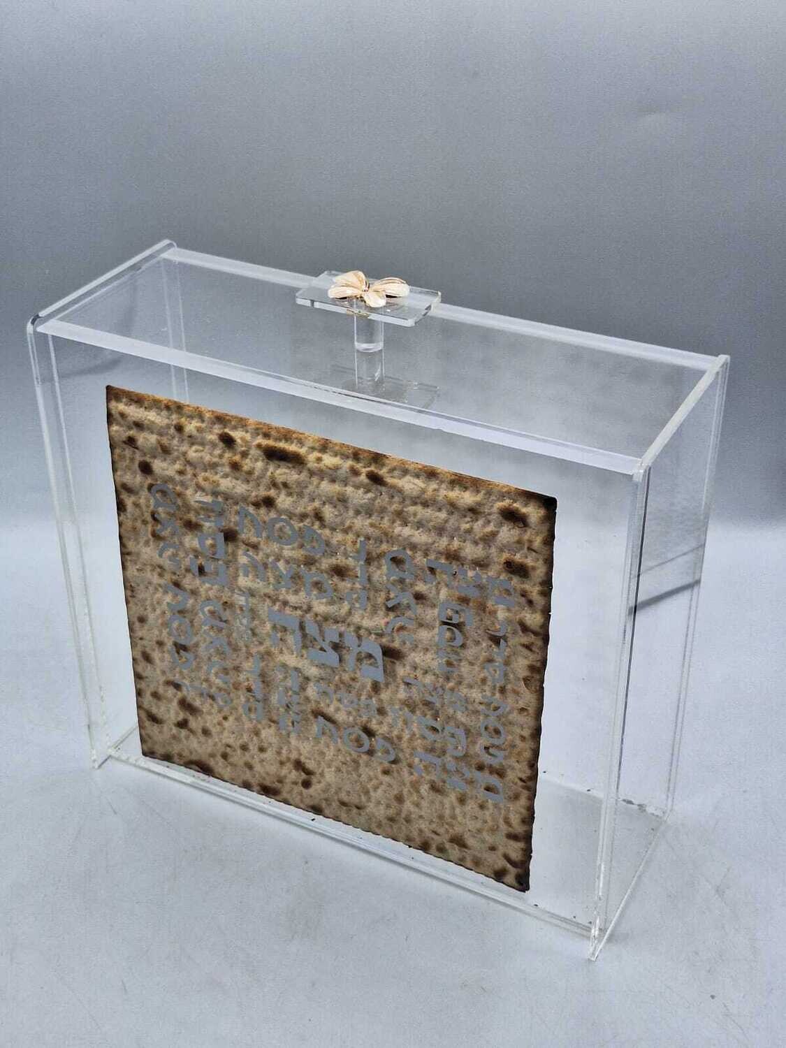 Caja para matza en acrilico 23x21 cm