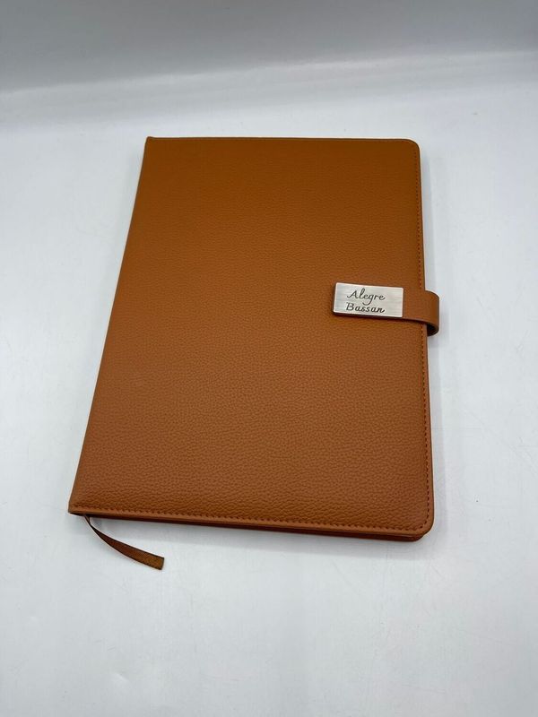 Libreta Ejecutiva Grande en Cuerina con Cierre Magnetico,  Colores