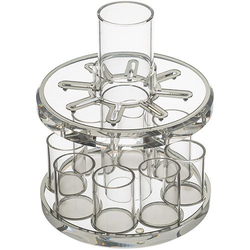 Fuente de kidush transparente , con detalles plateados y 8 copitas
