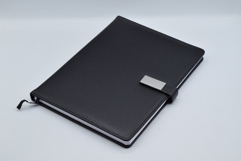 Libreta Ejecutiva Grande en Cuerina con Cierre Magnetico,  Colores