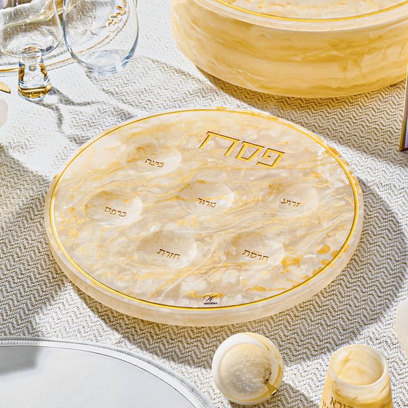 Plato Simanim para Pesaj de  resina con detalles Dorado