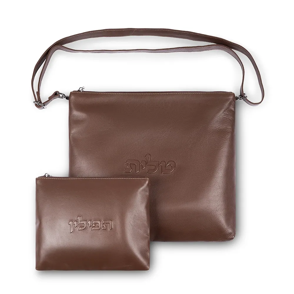 Set de Coracha en Cuero Chocolate lisa 33x37 cm