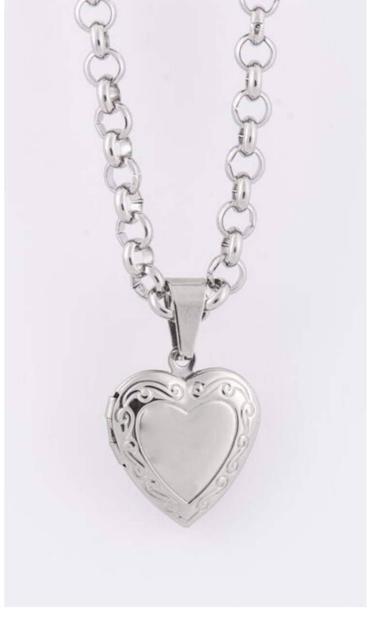 Belcher necklace