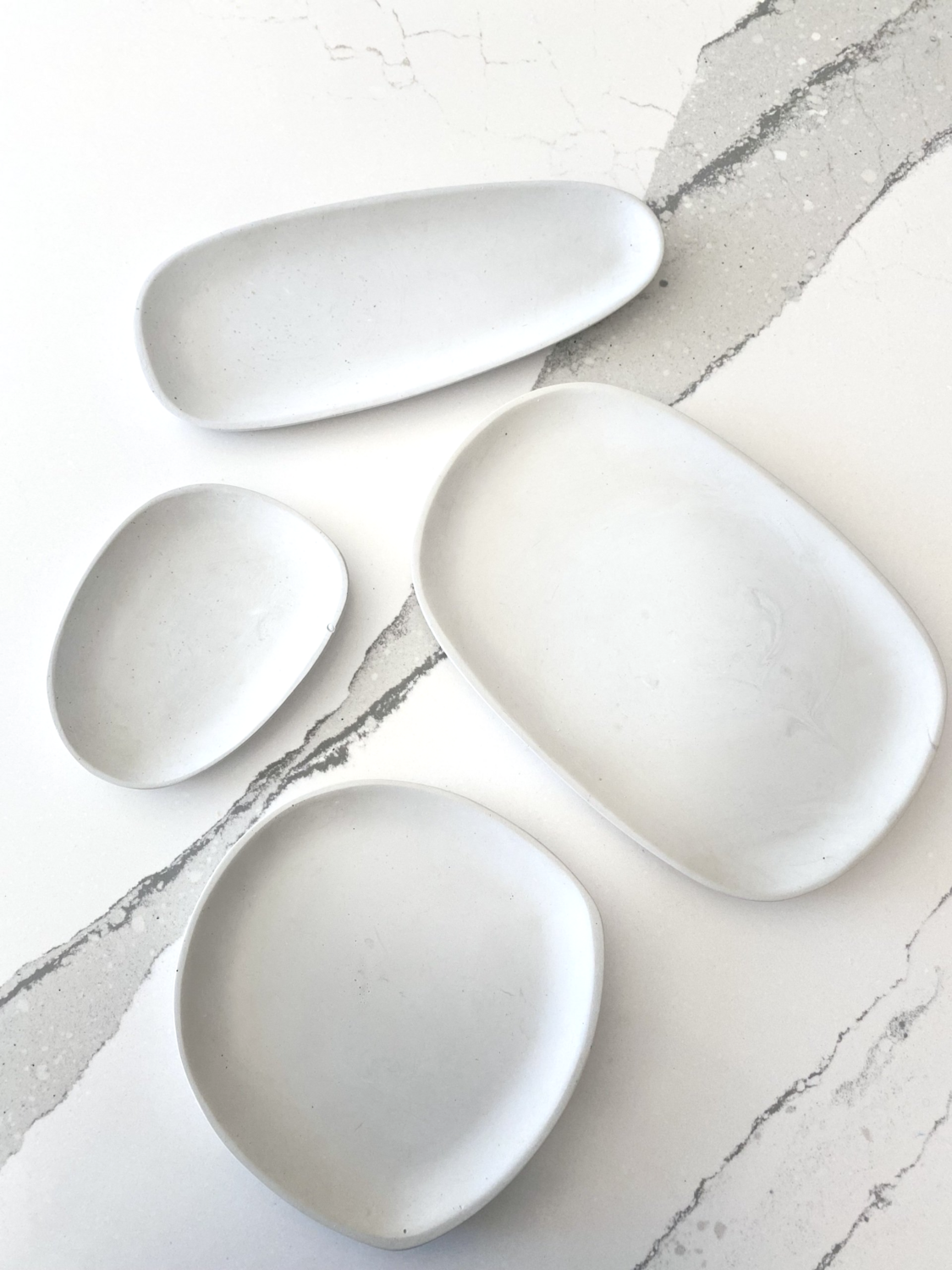 Concrete tray set