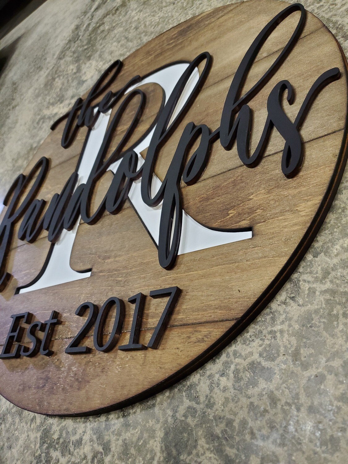 Round Family Name Sign
