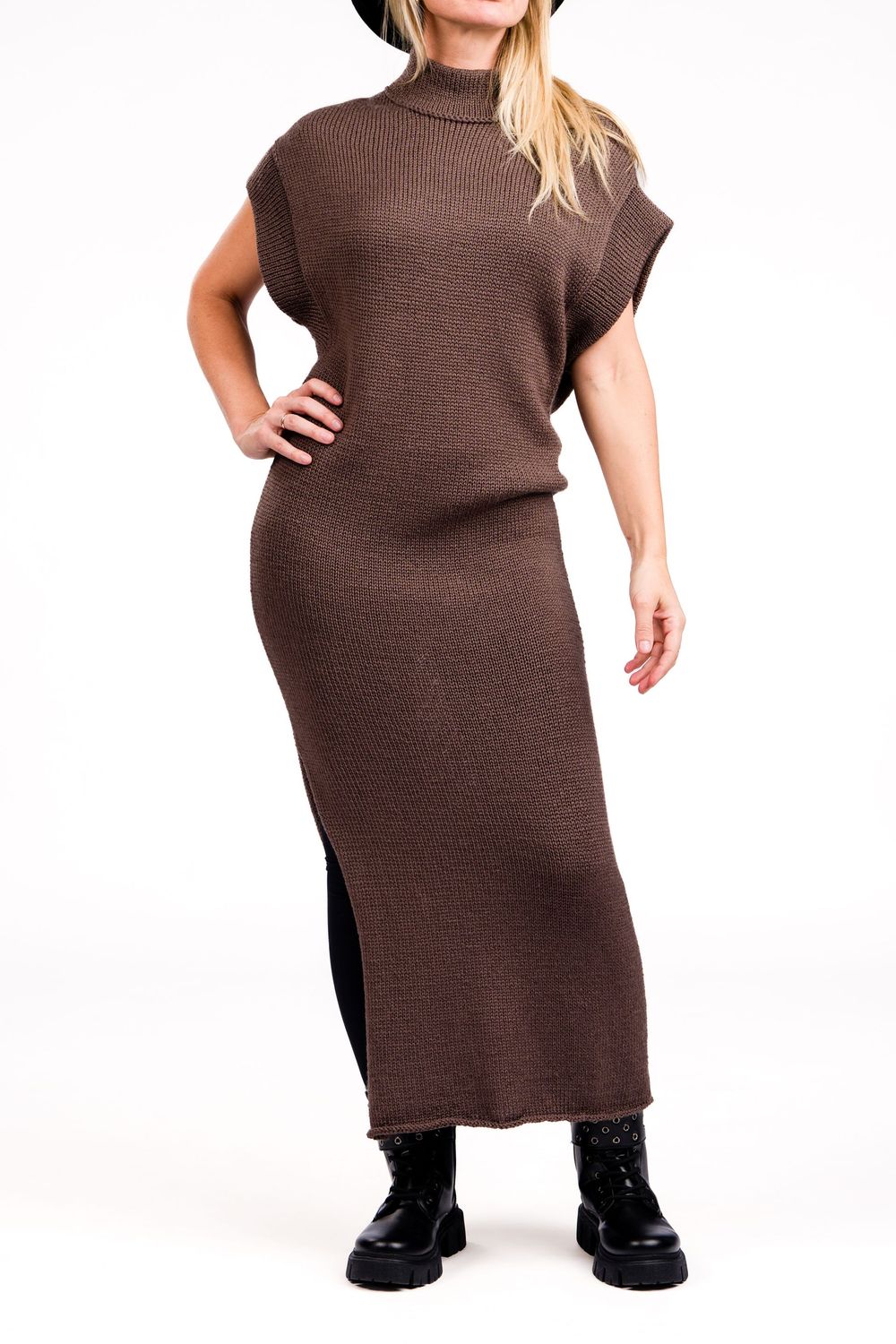 Vestes stila kleita