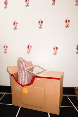 Red Vintage Hot Air Balloon Set Red Vintage Hot Air Balloon Set