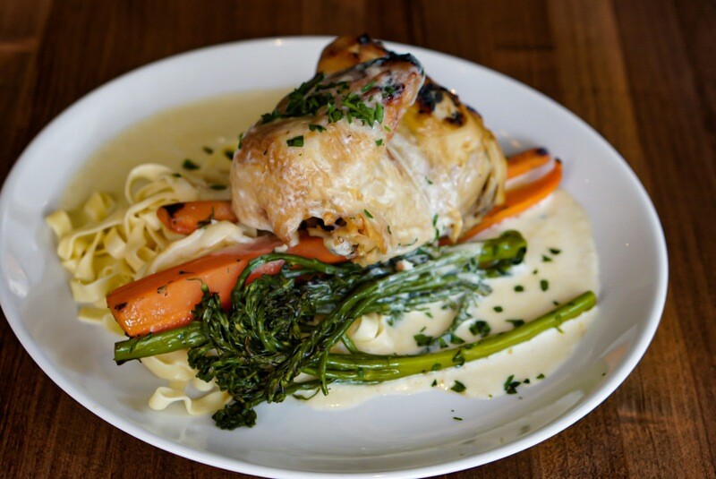 POLLO FETTUCCINE ALFREDO