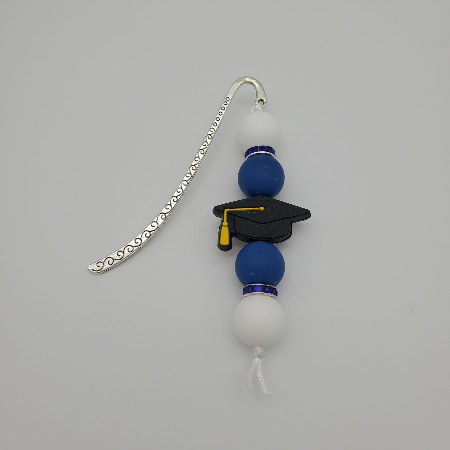 Beaded bookmark for the graduate