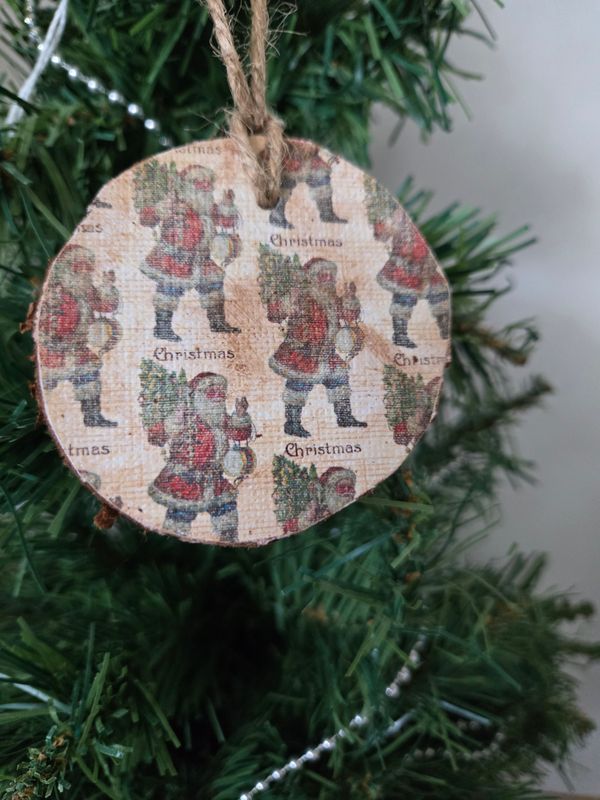 Wood circle rustic ornaments