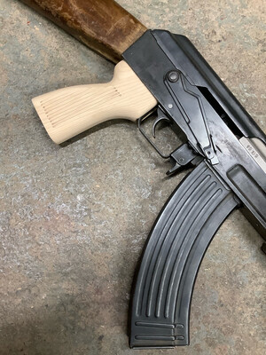 Chinese Style Vertical Grooved Pistol Grip