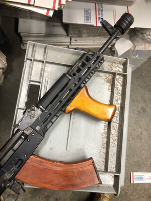 Mlok Dong