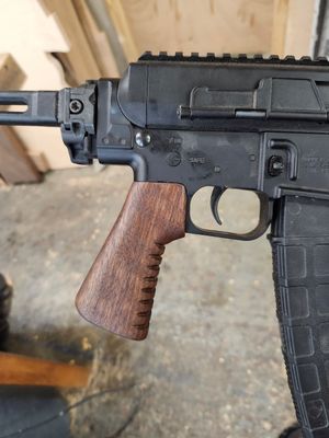 AR 1910/21 Grip Preorder 