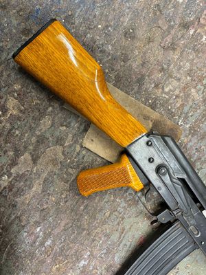 Checkered Pistol Grip