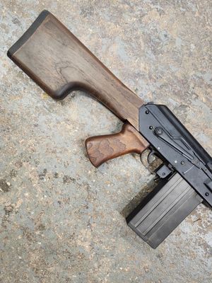 Extra slant-cut VEPR stock and grip
