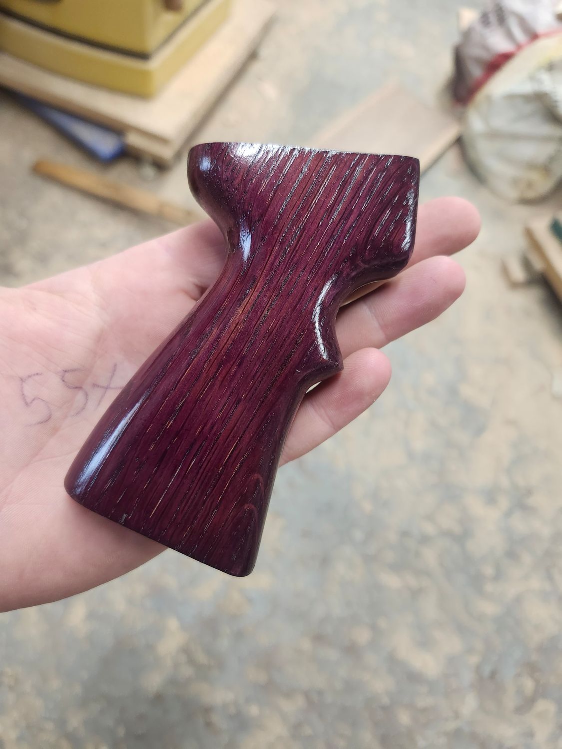 extra finger groove grip 2