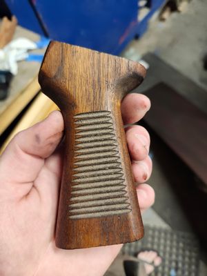 extra walnut grip