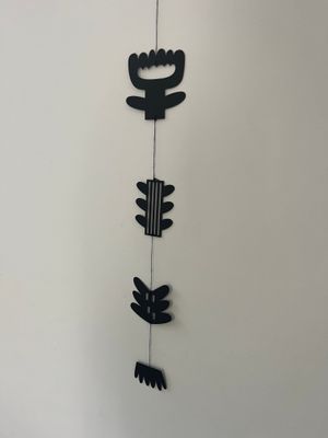 MOBILE • BLACK BLOOM