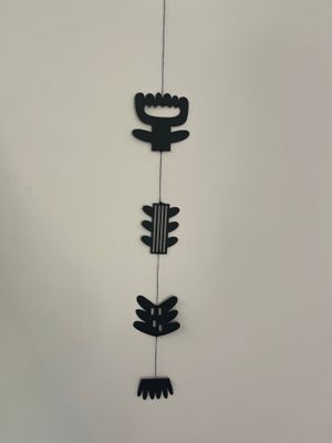 MOBILE • BLACK BLOOM