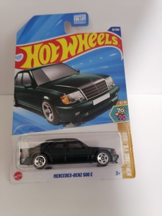Hot Wheels Mercedes Benz 500E