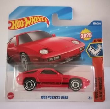 Hot Wheels Muscle Mania 1985 Porsche 928S