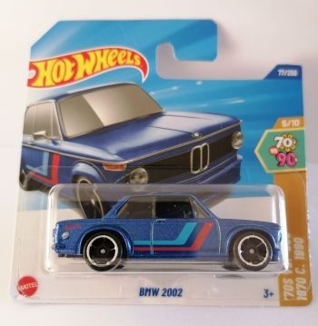 Hot Wheels 70&#39;s vs 90&#39;s BMW2002