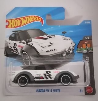 Hot Wheels Dream Garage Mazda MX-5 Miata