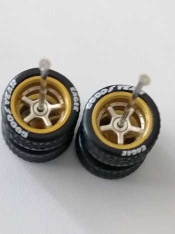 5 Spoke Thin Silver with Gold Trim Branded Tread Tyre