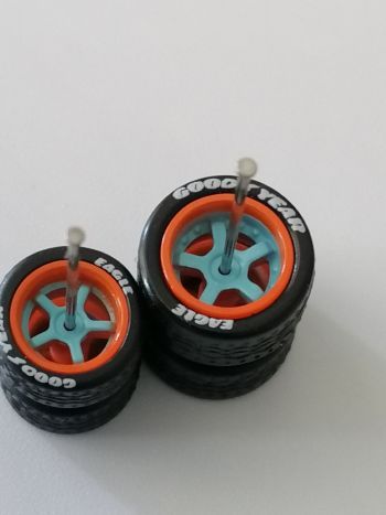 5 Spoke Thin Light Blue with Orange Trim Big &amp; Small Branded Tread Tyre