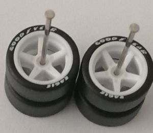 5 Spoke thin white with white branded - MMS-FP Whte 1