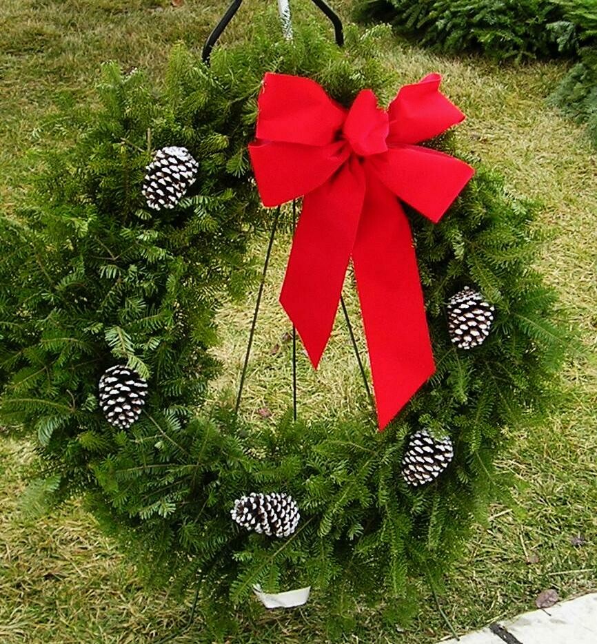 Large: 30" Wreath w/ 24" Ring
