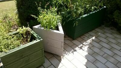 Pflanzkasten klein mit Lasur