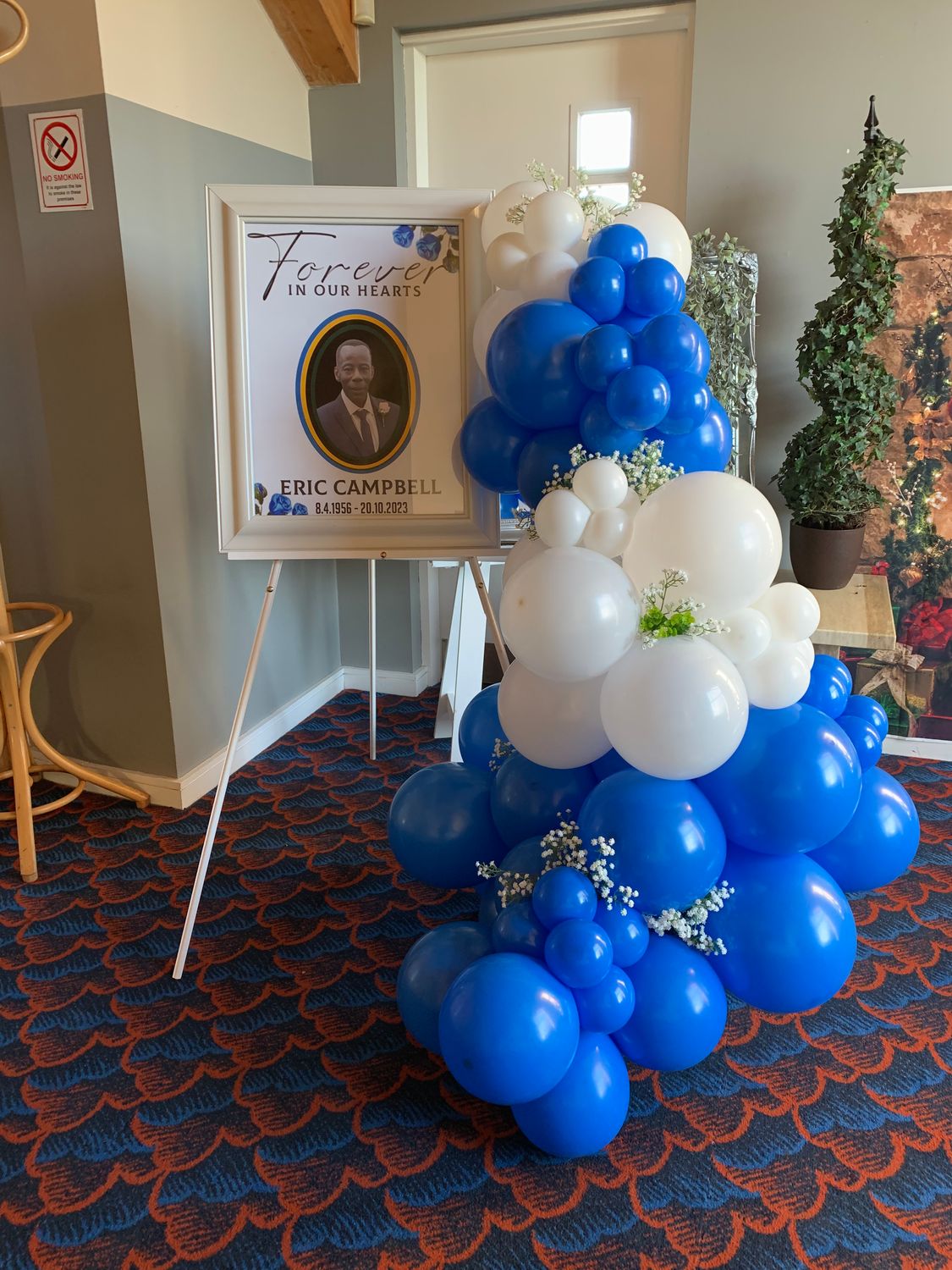 Easel Hire and Balloons